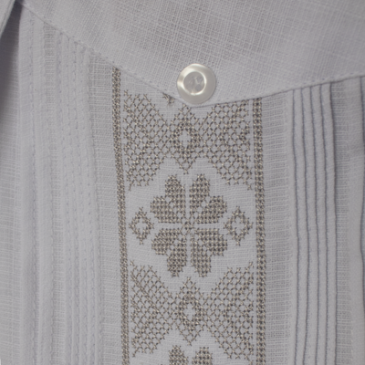 Chemise guayabera blanche manches longues en lin et coton – style chic tropical
