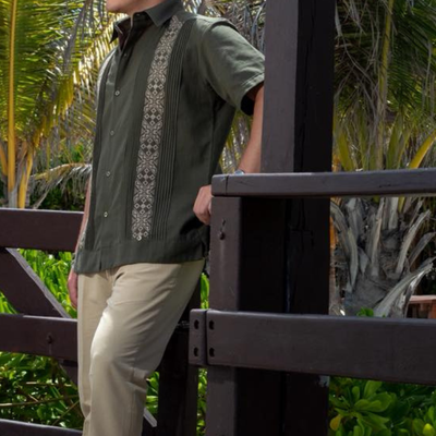 Chemise guayabera vert militaire