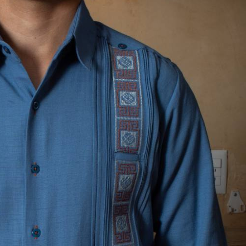 Guayabera Bleue Brodée Casa Habana en lin premium