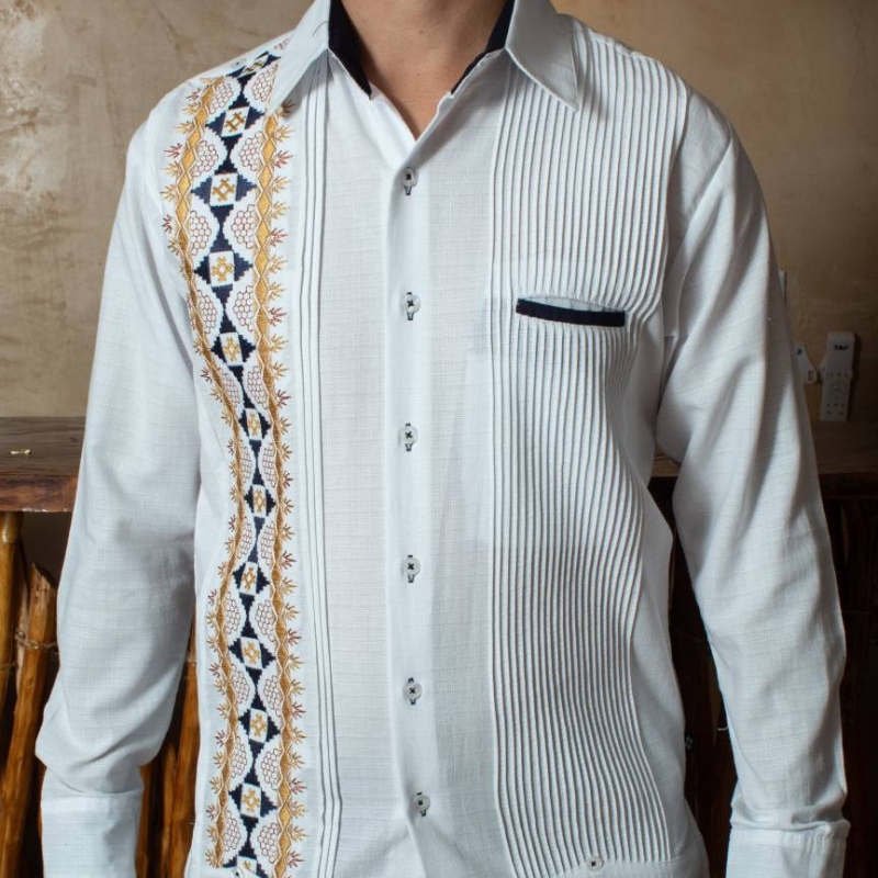 Guayabera blanche brodée dorée homme