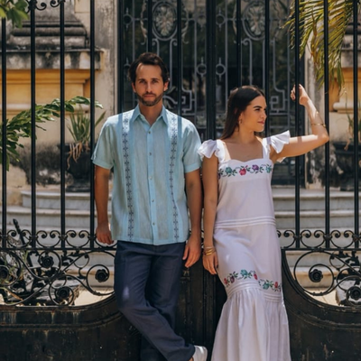 Guayabera bleu pastel homme tenue élégante été