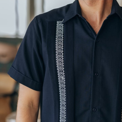 Guayabera bleu profond en lin et coton