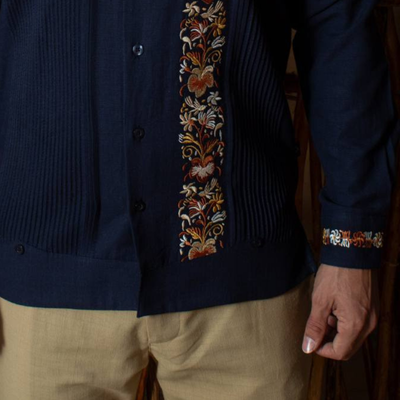 Guayabera indigo col mao pour mariage et événement chic