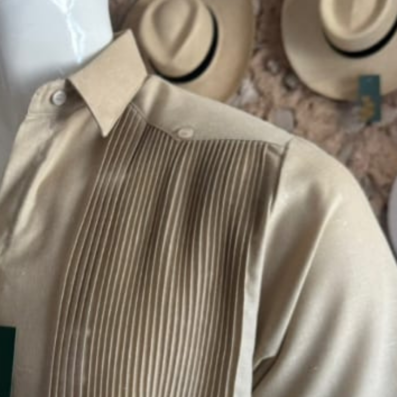 Guayabera présidentielle beige homme pour mariage d'été