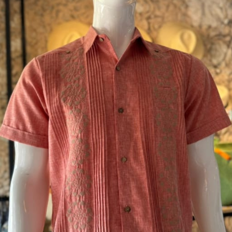 Guayabera rose corail brodée homme