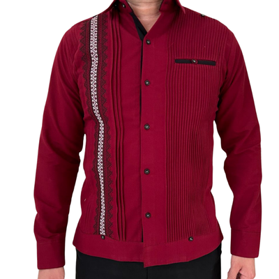 Guayabera rouge brodée en lin et coton