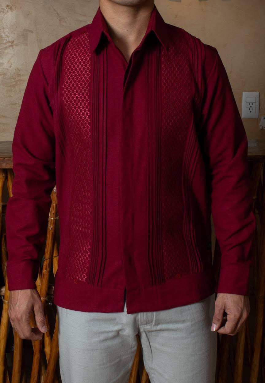 Guayabera rouge vin Casa Habana – chemise artisanale en lin pour homme