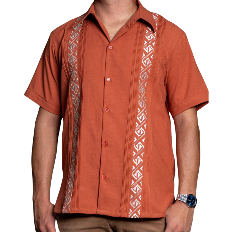 Guayabera terracotta brodée Casa Habana – artisanat mexicain et élégance naturelle