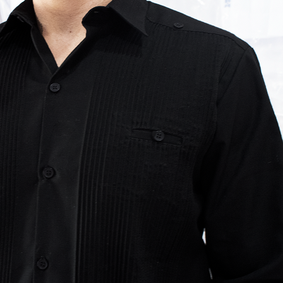 guayabera noire look chic soirée homme